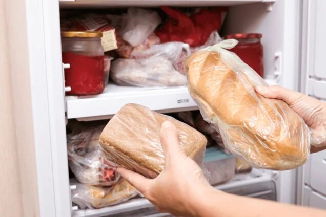 Чи варто заморожувати хліб та як це впливає на здоров'я: відповідь вчених