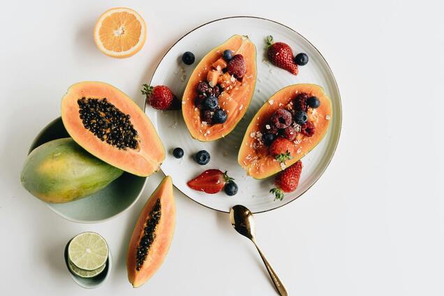 Нецитрусові фрукти: як за їх допомогою збільшити споживання вітаміну С