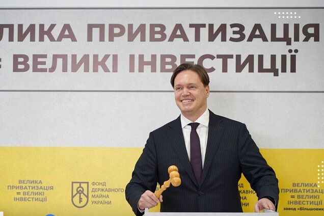 Дмитро Сенніченко перебуває у міжнародному розшуку