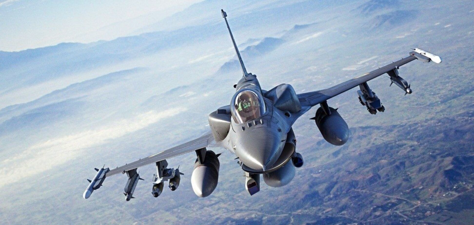 Зеленский обсудил с премьером Дании ускорение передачи Украине самолетов F-16: что известно