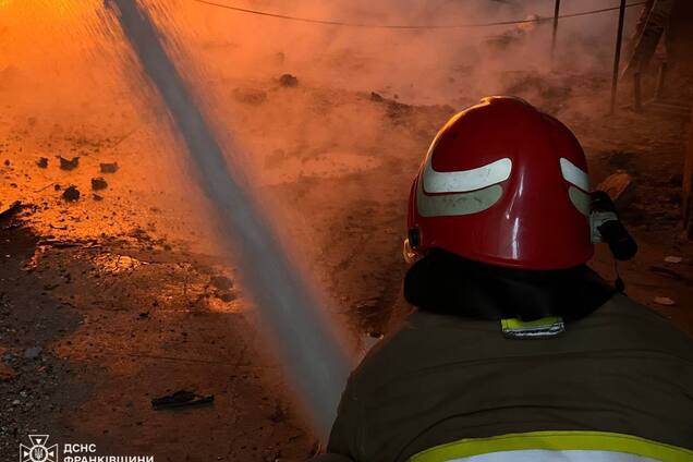 На Прикарпатье под удар попал объект энергетической инфраструктуры: произошел пожар