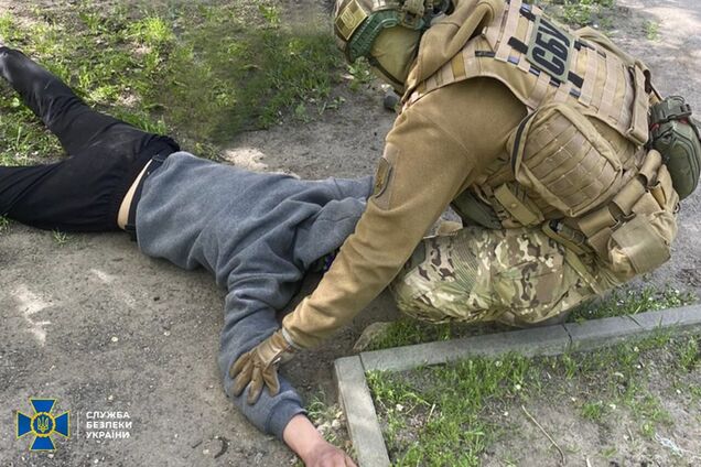 Наводив ракети на Кривий Ріг: СБУ затримала інформатора російського 'воєнкора'. Фото