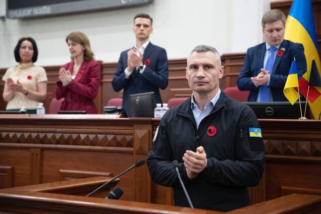 Київрада провела засідання на честь відзначення Дня пам’яті і перемоги над нацизмом та Дня Європи