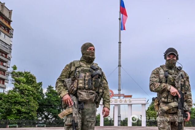 российские оккупанты в Бердянске