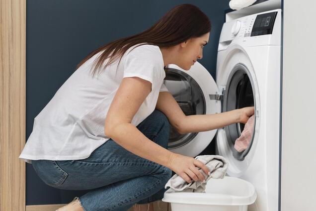 Які режими пральної машинки найгірші: збільшують рахунки і псують одяг