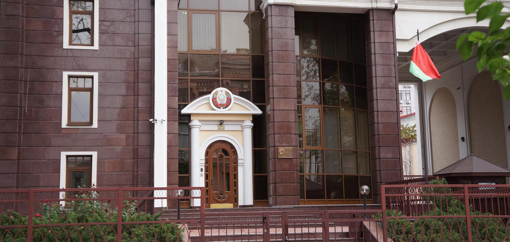 Киевские коммунальщики подали в суд на белорусское посольство