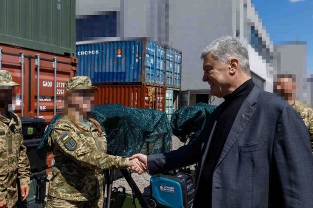 Это будет другая война: Порошенко передал ВСУ очередную партию новейшего кибероружия – РЭБ 'Ай-Петри'