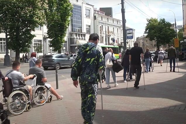 В Виннице был создан уникальный туристический маршрут для военных на реабилитации. Видео