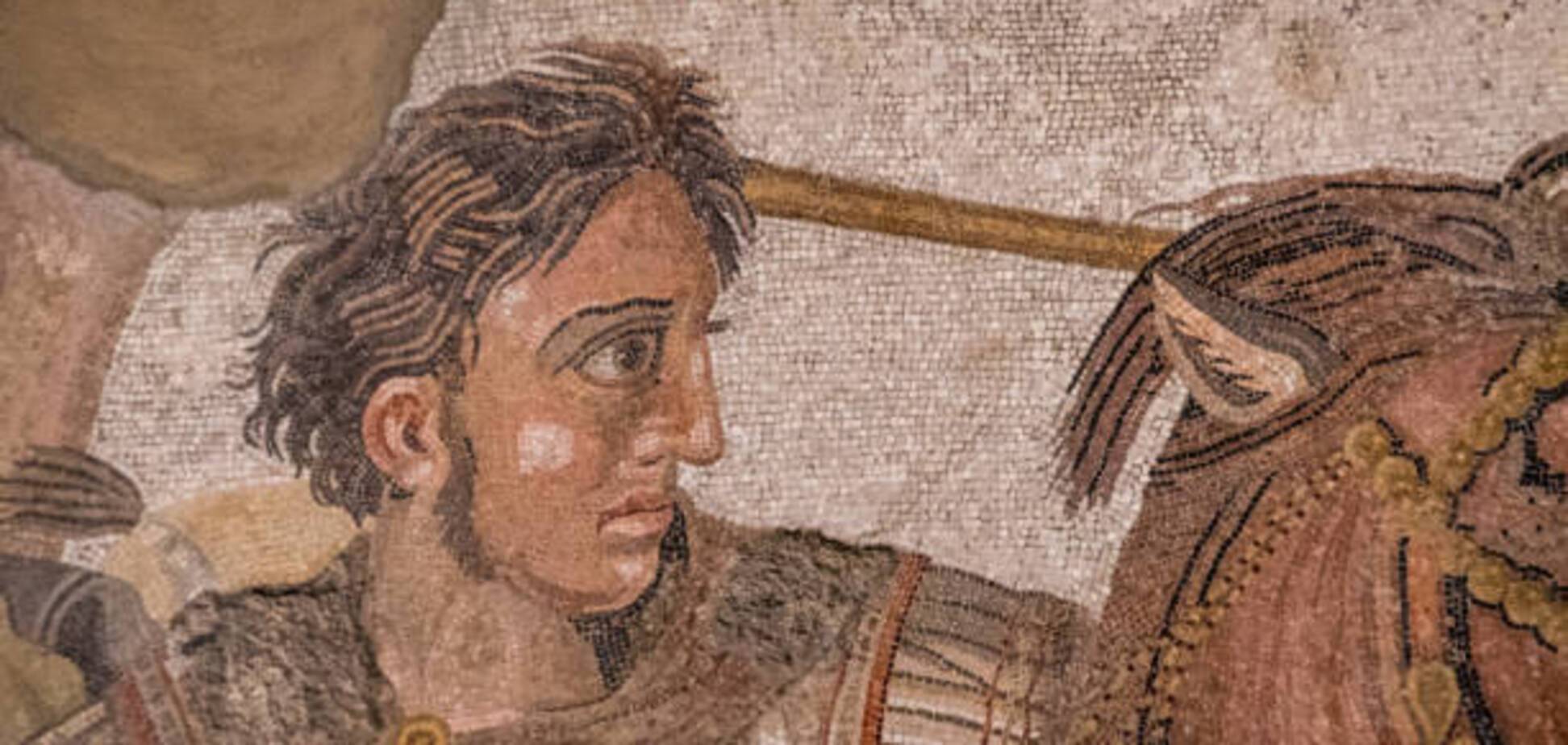 Археологи нашли ванную комнату, где Александр Македонский купался со своим вероятным любовником