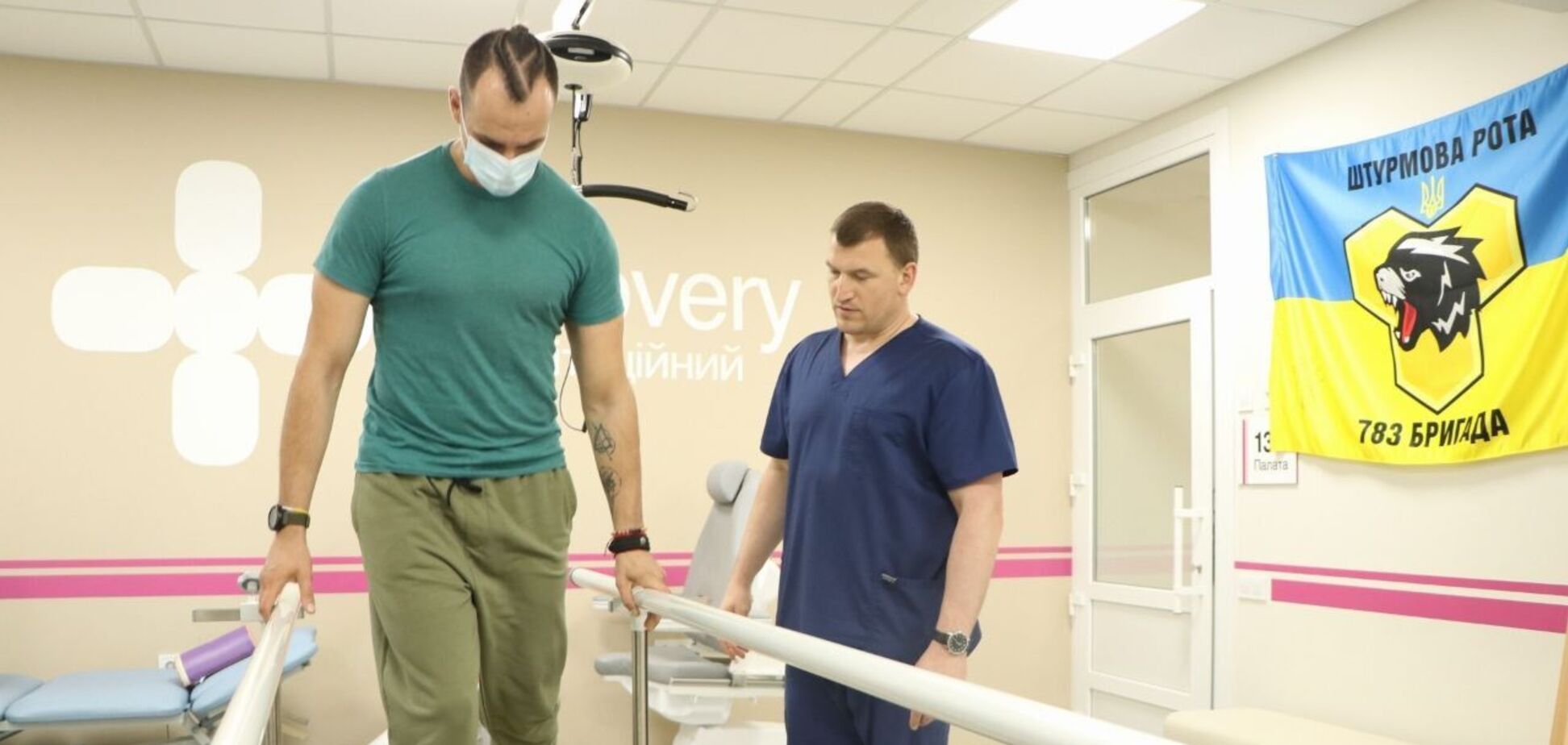 Спас полтысячи защитников страны, а сам получил 5 ранений: история медика эвакуации, который проходит реабилитацию в Днепре