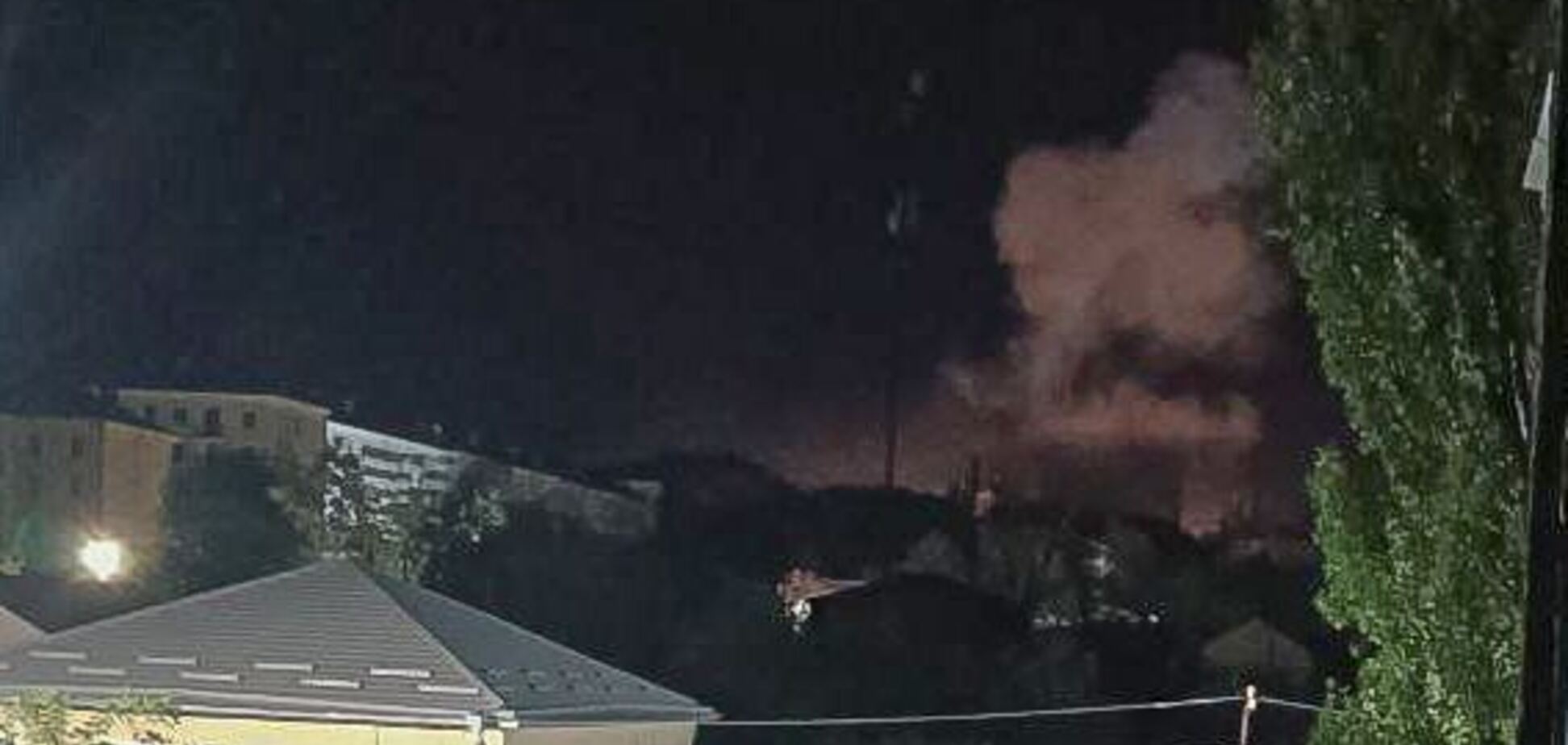 В Мариуполе раздался взрыв: в центре оккупированного города поднялся дым. Фото