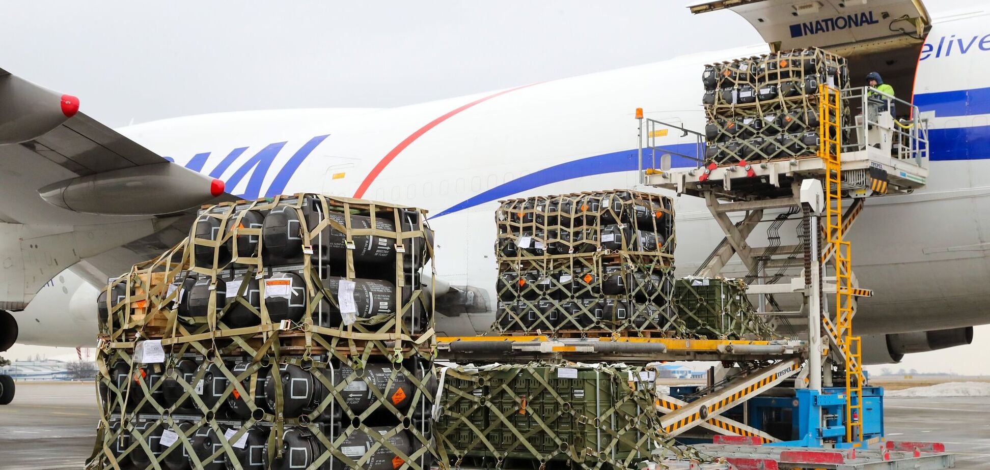 'Споры следует решать за закрытыми дверями': в Израиле ответили на решение США об остановке поставок оружия