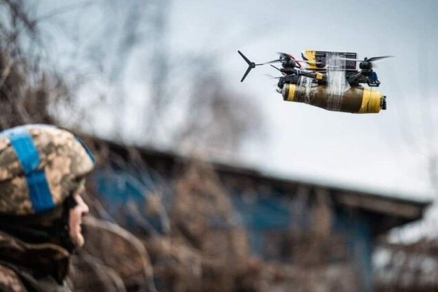 Украинские воины начали уничтожать российские беспилотники FPV-дронами: впечатляющие видео
