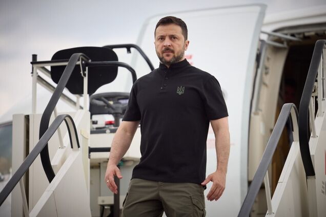 Стало известно, какую страну Зеленский посетит после Сингапура