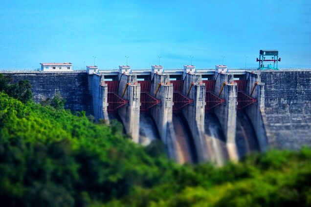 Росіяни вночі вдарили по двох ГЕС 'Укргідроенерго': є критичні пошкодження