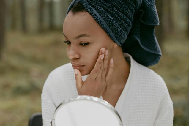 Правильний догляд: як боротися із сухістю шкіри