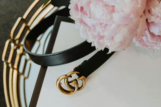 У моду неочікувано повернувся застарілий аксесуар, який багато років вважався антитрендом