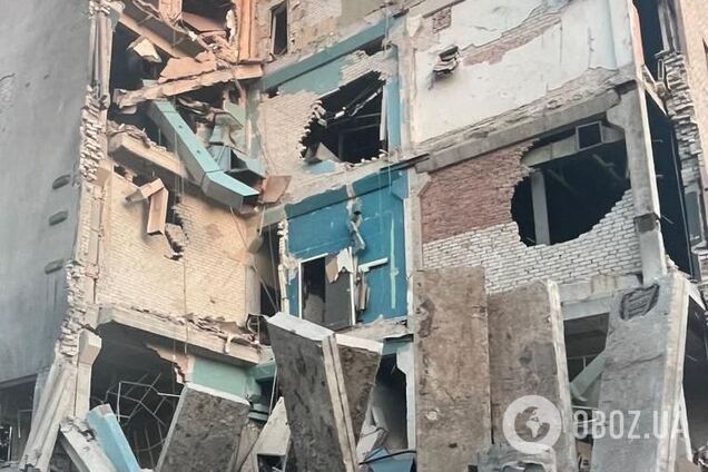 Оккупанты сбросили КАБ на жилой квартал в Константиновке, пострадали пять человек. Фото