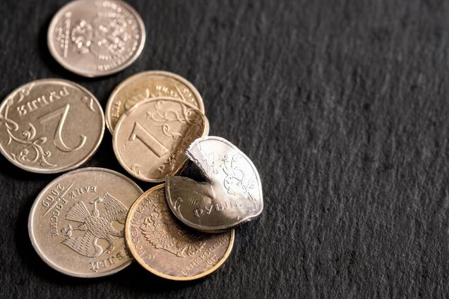 США ввели санкции против 200 российских компаний