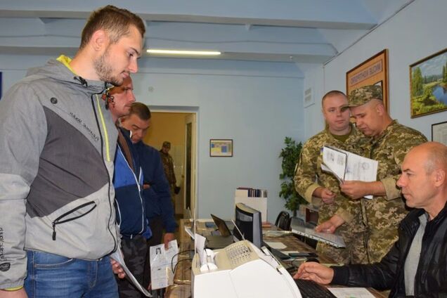 Які підприємства можуть забронювати всіх своїх працівників: нардеп дав відповідь