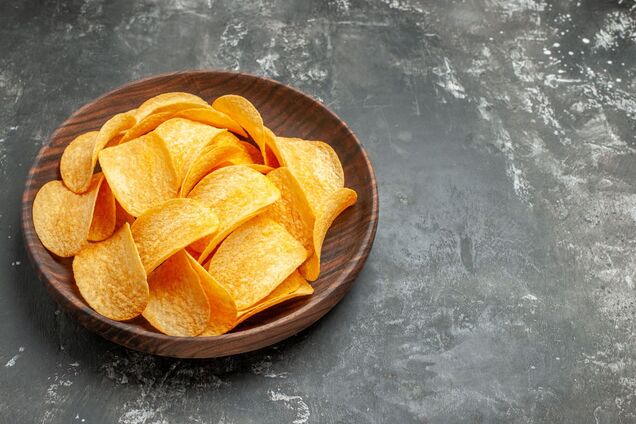 Ультрахрумкі чипси в духовці: як приготувати, щоб вийшли смачніші за найдорожчі