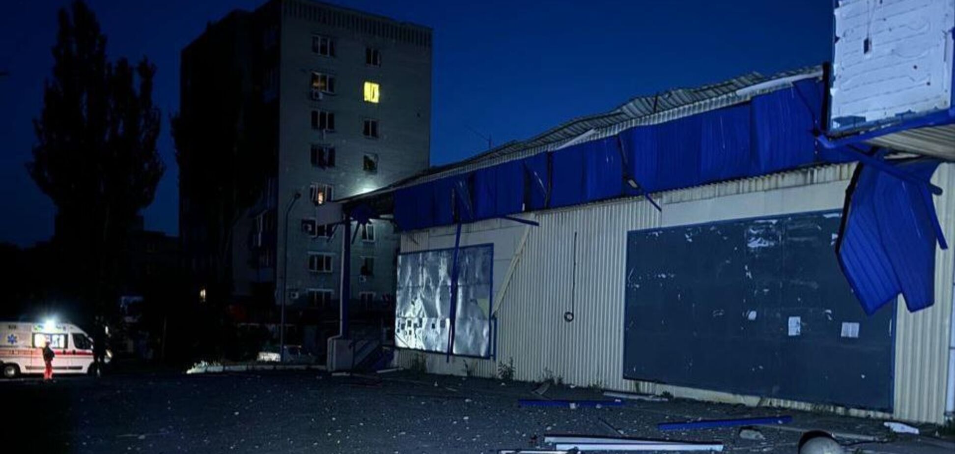 Оккупанты ударили по Селидово: повреждены 10 многоэтажек, 6 человек ранены. Фото