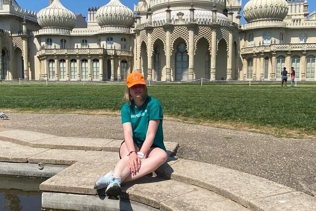 'У Британії в мене запитали, чи вмію я читати. А в мене дві вищі освіти'. Історія біженки з Полтави про складні пошуки роботи, житла і бажання повернутися