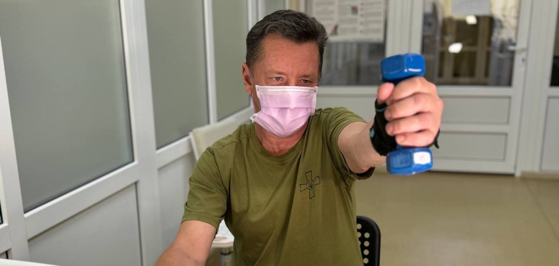 'Мрію цей уламок від снаряда повернути власникам': історія військового, який лікується у реабілітаційному центрі Дніпра
