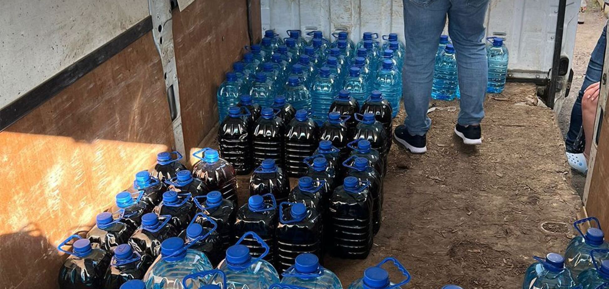 Українців 'травили' підробленою горілкою