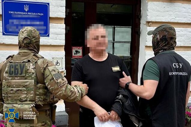 СБУ затримала чиновника Хмельницької міськради, який  працював на ФСБ. Фото 