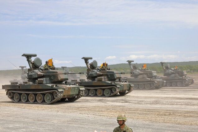 В Японии придумали сбивать дроны и ракеты из 155-мм пушек: как это будет работать