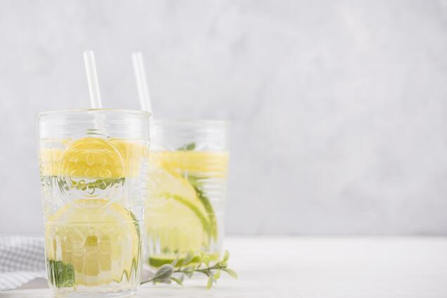 Лимонад з м'ятою: готуємо найпопулярніший літній напій