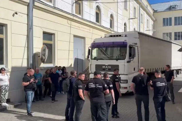БЕБ звинуватили в безпідставному блокуванні роботи одного з найбільших платників податків на заході України