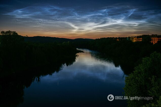 Красиво, но жутко. Жители Земли смогут увидеть серебристые облака, которые напоминают фильм ужасов