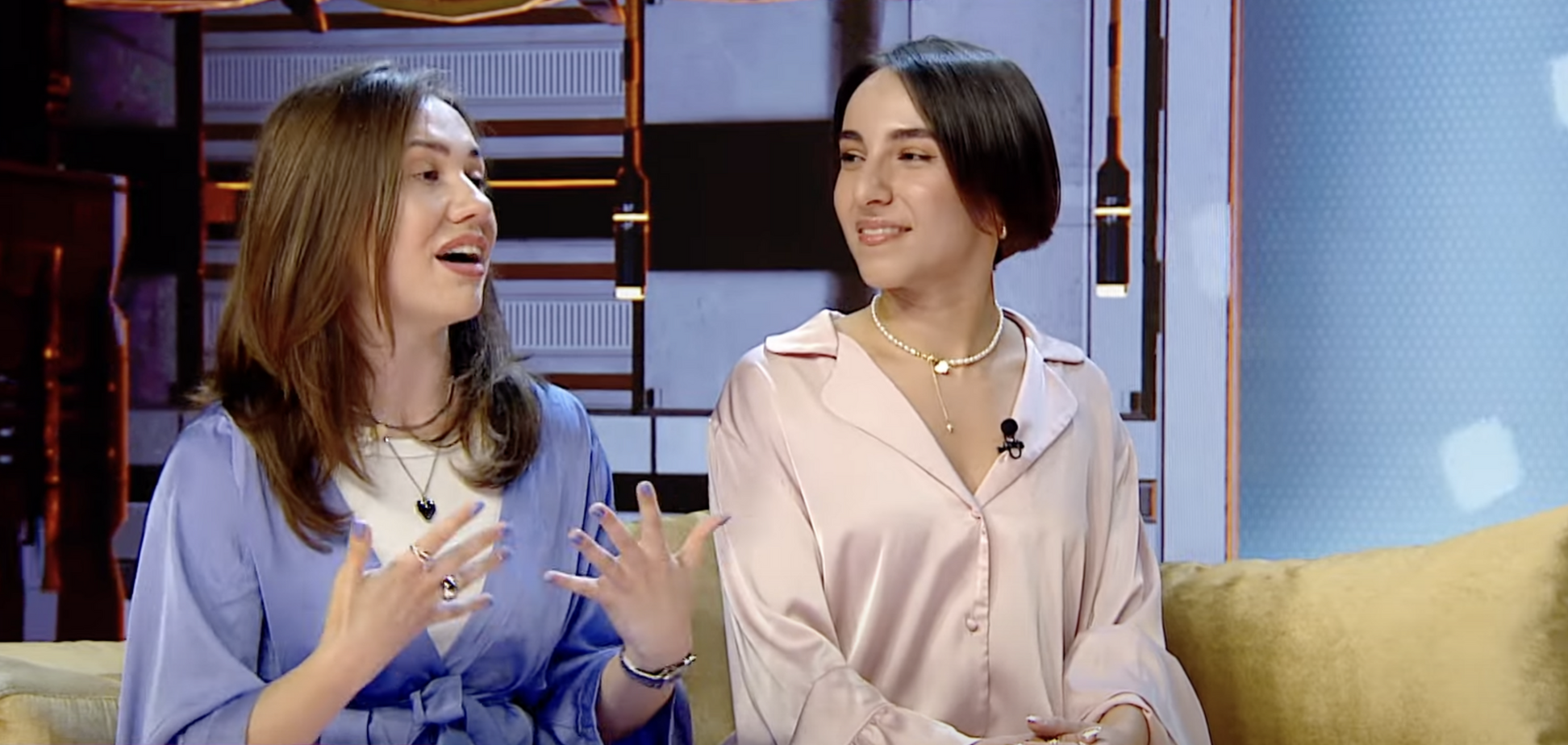 Иногда сбивает с ног. Подопечные Артема Пивоварова признались, что он никогда не делает как продюсер