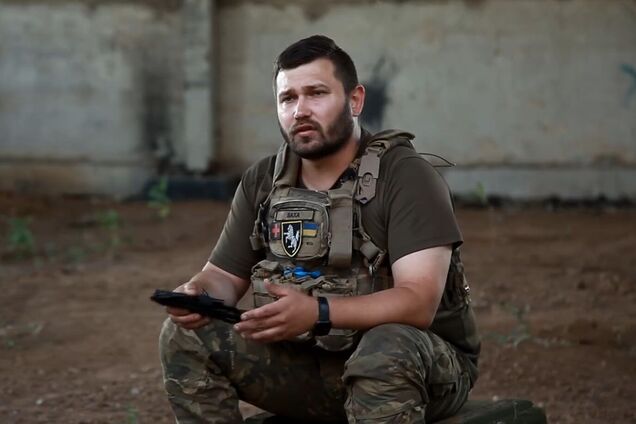 Як правильно накладати турнікет у бойових умовах: показують воїни ЗСУ. Відео