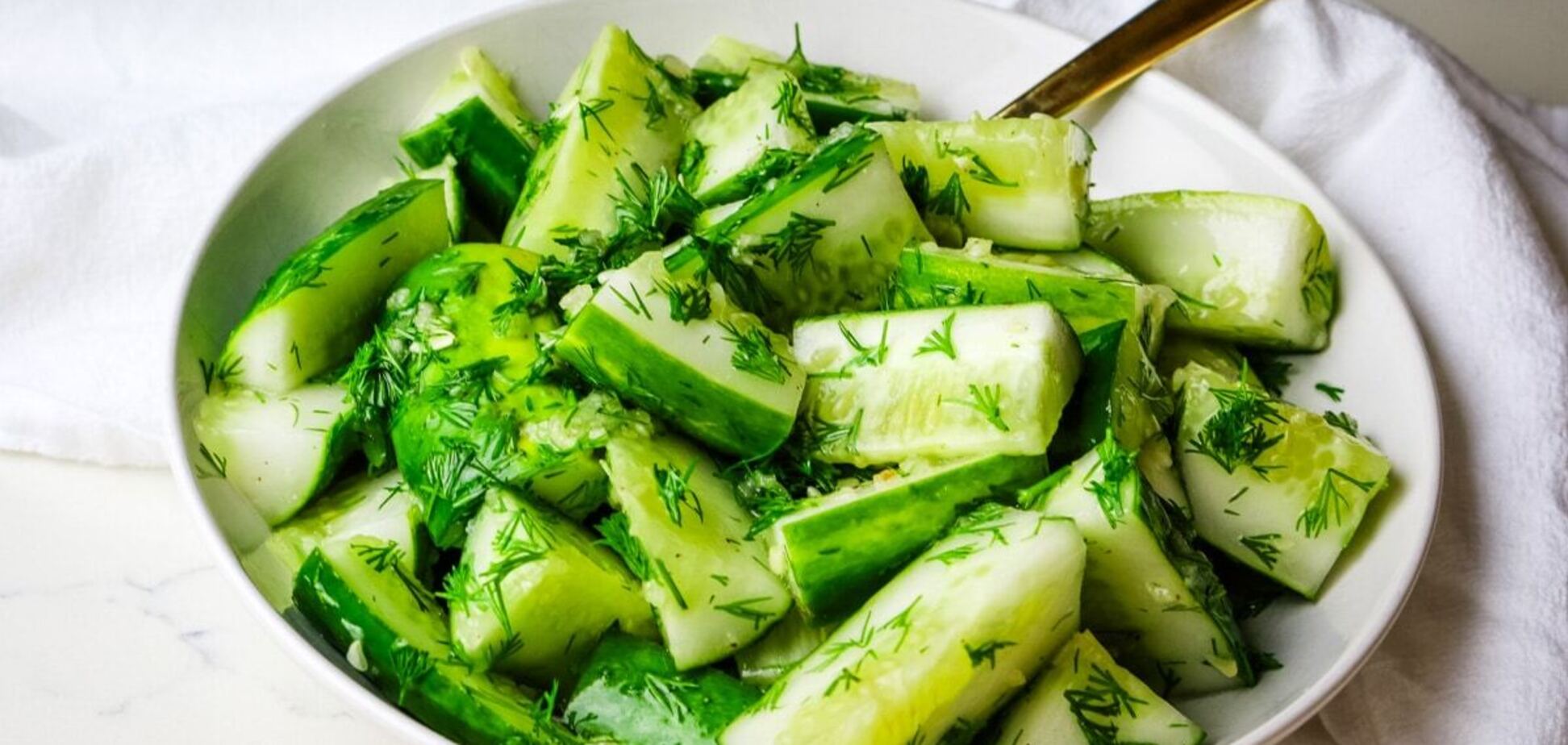 Маринованные огурцы за 5 минут: как приготовить вкусную и пряную закуску в пакете