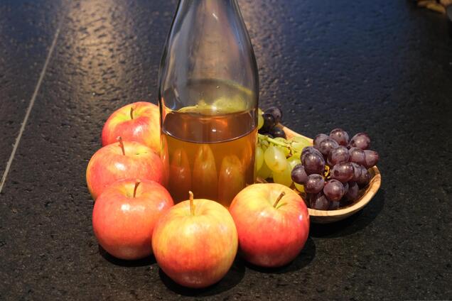 Домашній засіб для схуднення: як може допомогти яблучний оцет 

