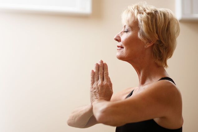 Вправи, які не варто виконувати під час менопаузи: рекомендації та застереження
