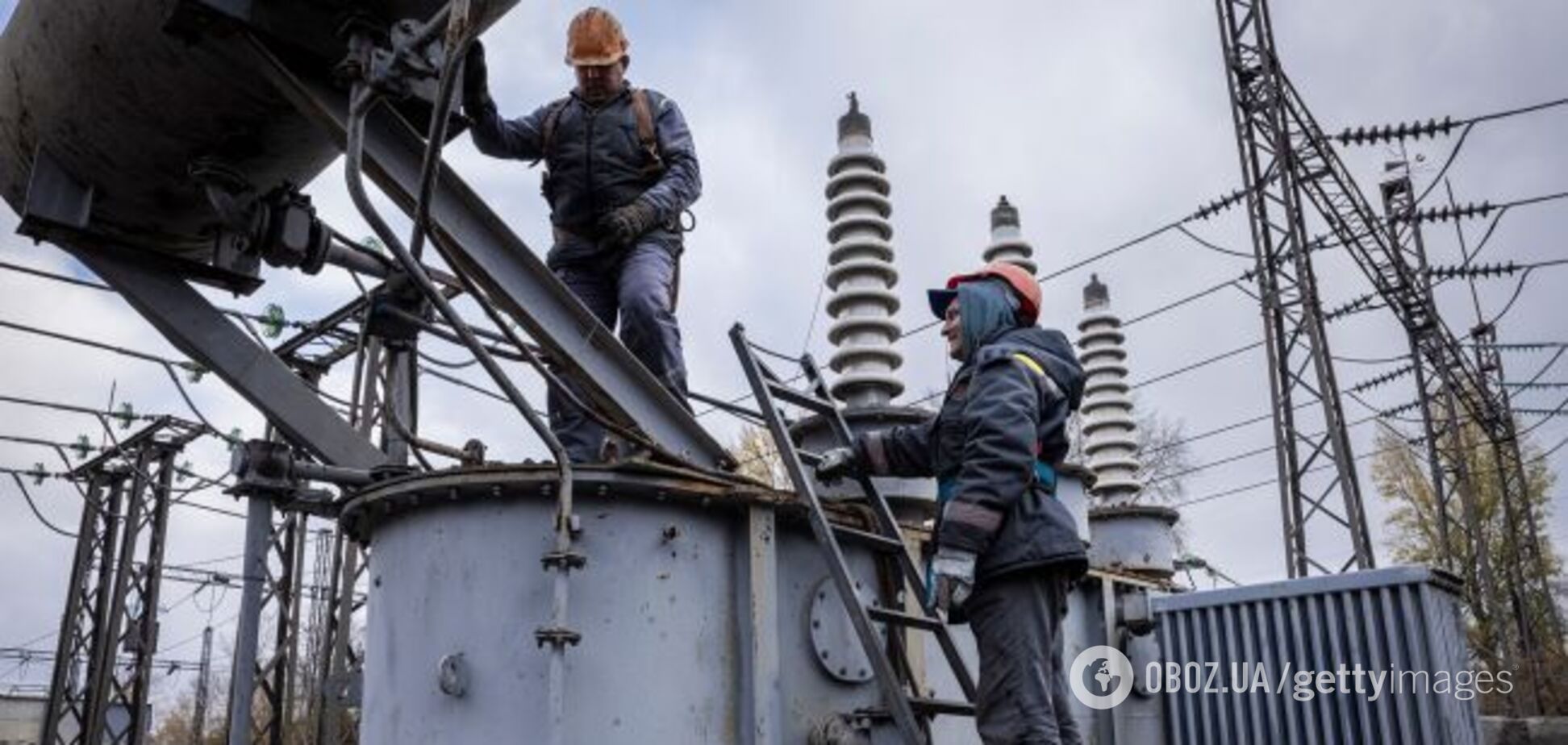В Донецкой области бригада энергетиков попала под обстрел: есть раненый