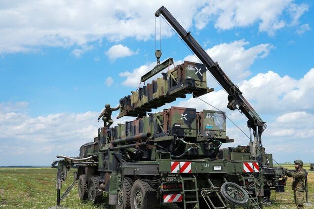 Украина в первую очередь: США отложили поставки Швейцарии ракет для ЗРК Patriot
