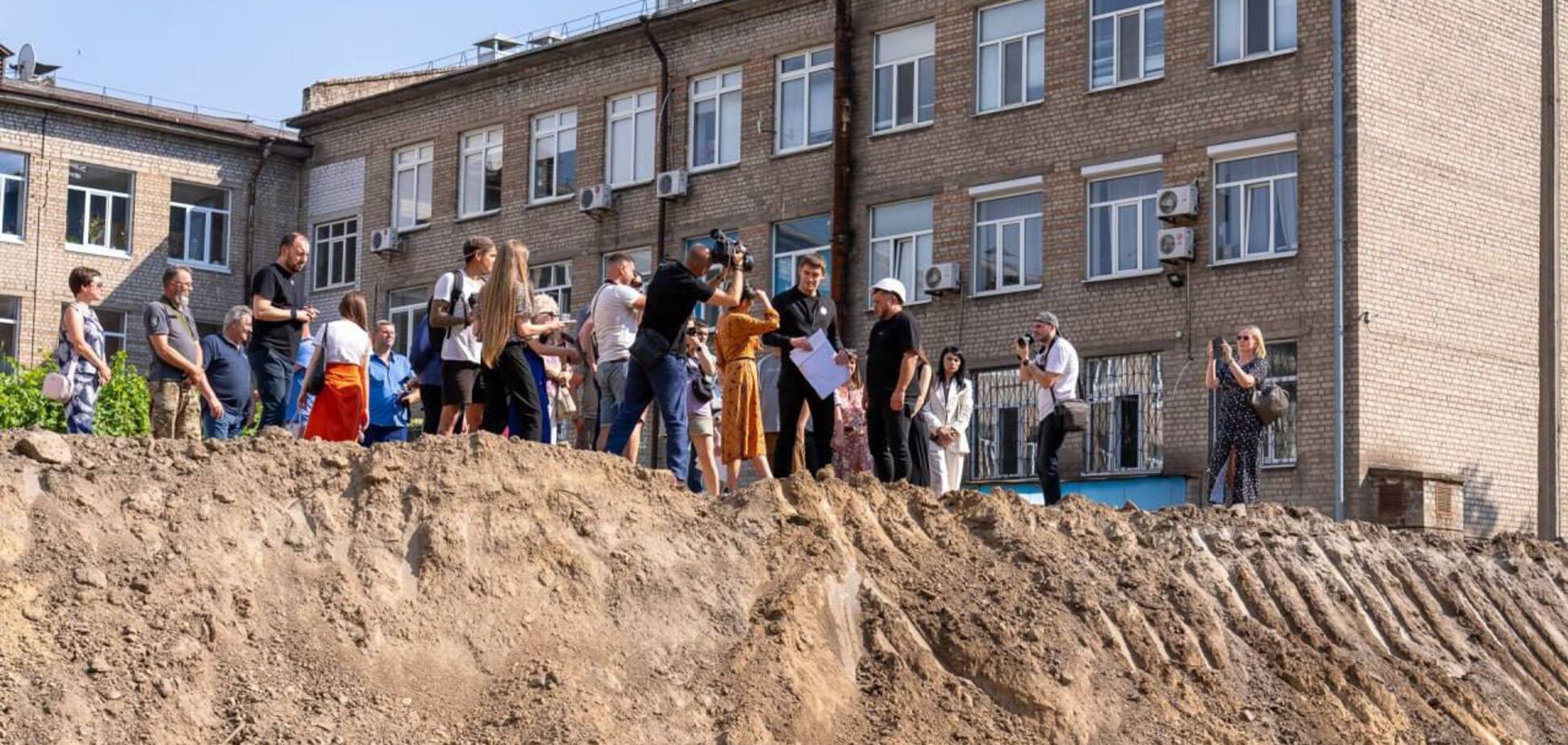 З'явилося фото з місця будівництва підземної школи в Запоріжжі