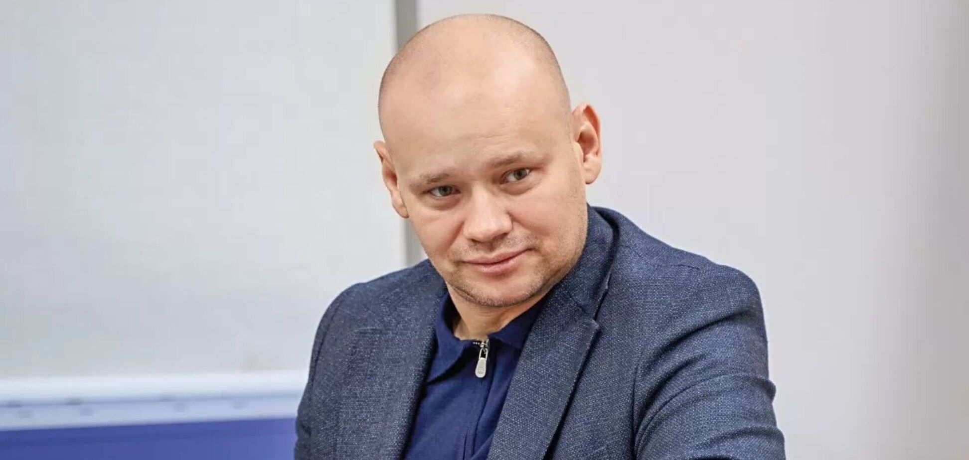 Вербицкий утверждает, что за давлением на него стоят владельцы частного банка, фигуранты уголовных дел