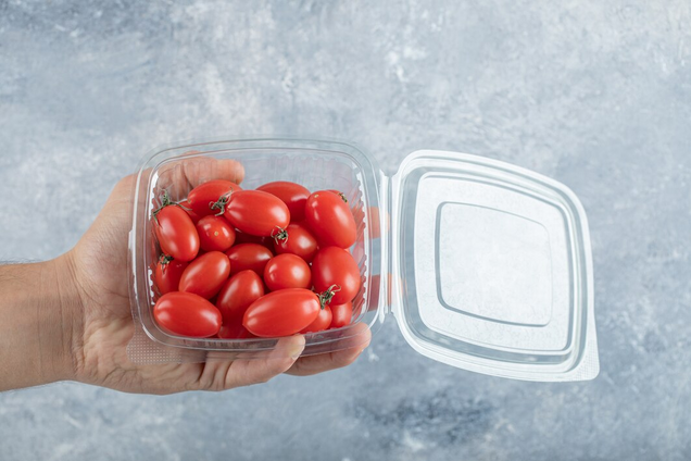 Як можна використати пластикові контейнери з-під фруктів і овочів: оригінальна ідея