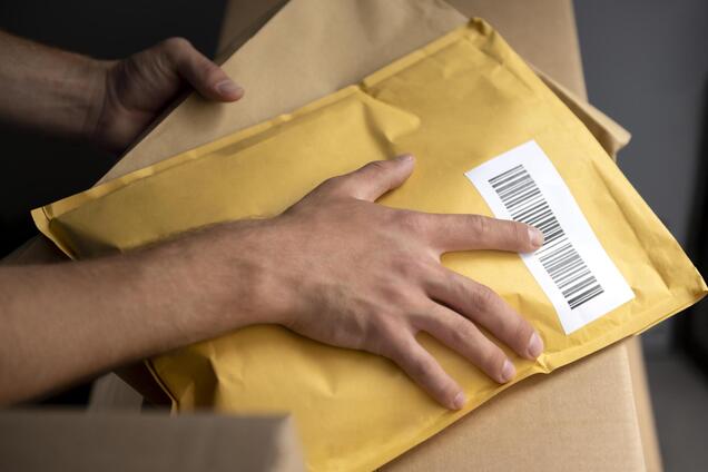 Порожні посилки з 'Аліекспрес' не є обманом, кажуть покупці
