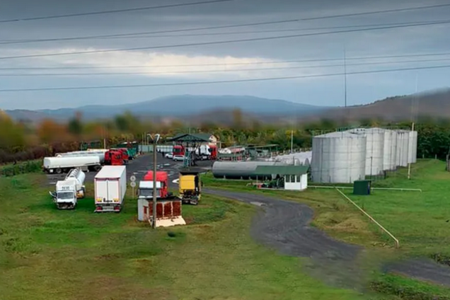 На Закарпатье украинцам вместо бензина продавали 'бодягу'