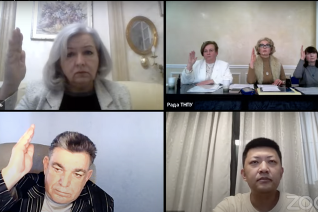 Читал с экрана и сам не понимал, что говорит по-украински. Педуниверситет в Тернополе попал в новый скандал из-за защиты диссертации китайским аспирантом