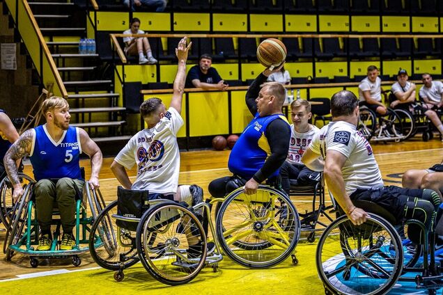 В 'Венето-Спорт' стартовал Открытый чемпионат Киева по баскетболу на колясках