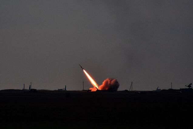 Силы ПВО сбили 12 ракет и 13 дронов во время ночной атаки врага на Украину