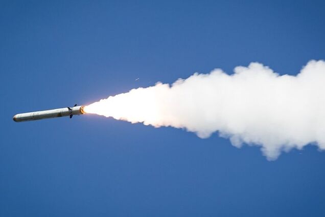 Оккупанты атаковали объект критической инфраструктуры во Львовской области, возник пожар